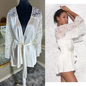 Fleur du Mal S/M Venus Lace Ivory Silk Robe